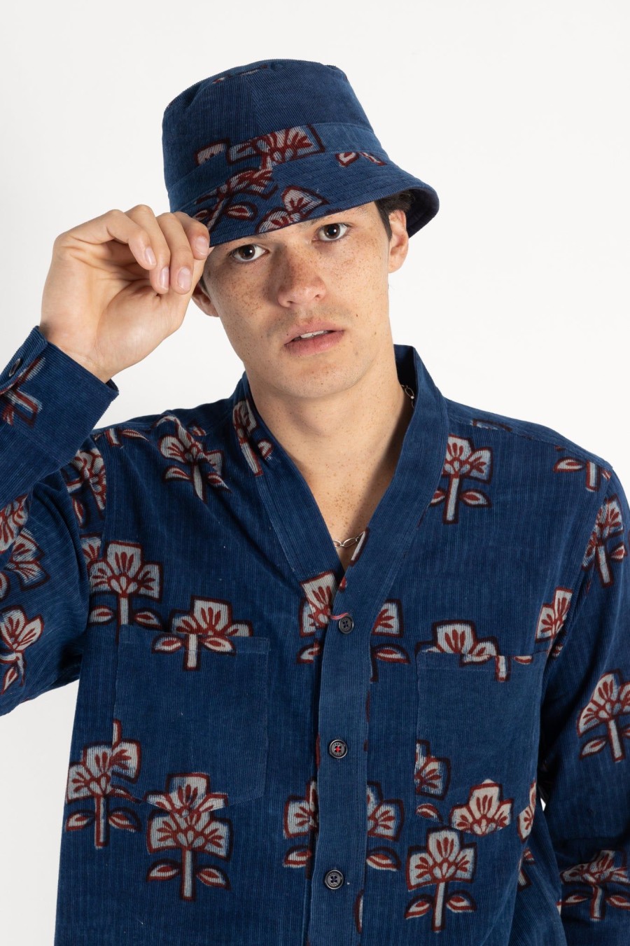 Men KARDO | Quilted Bucket Hat Indigo Cord