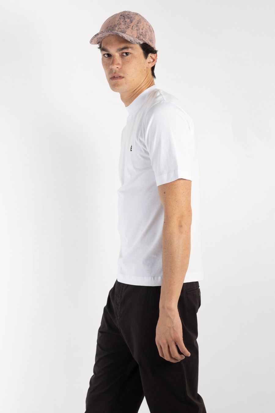 Men ETUDES | Award Accent White Xl