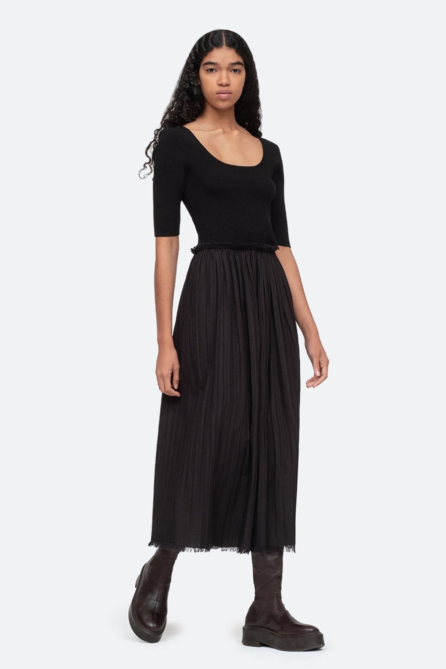 Women Sea | Greir Pleating U Neck Dress Black